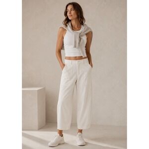 Athleta Skyline Barrel Leg Pants Women Sz 2 White Crop Stretchy Travel Everyday